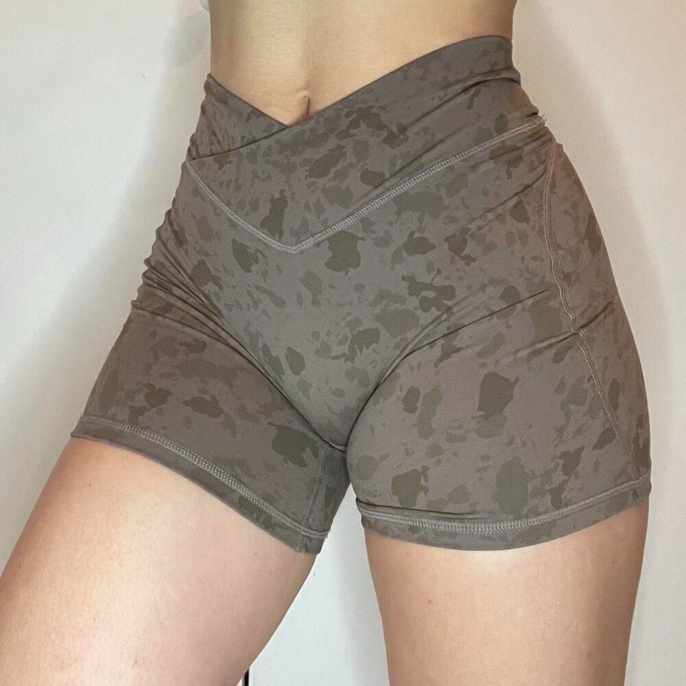Alphalete Shorts- Tan Camo